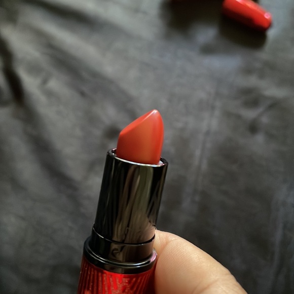 Limited edition matte lipstick - chili - Picture 2 of 5